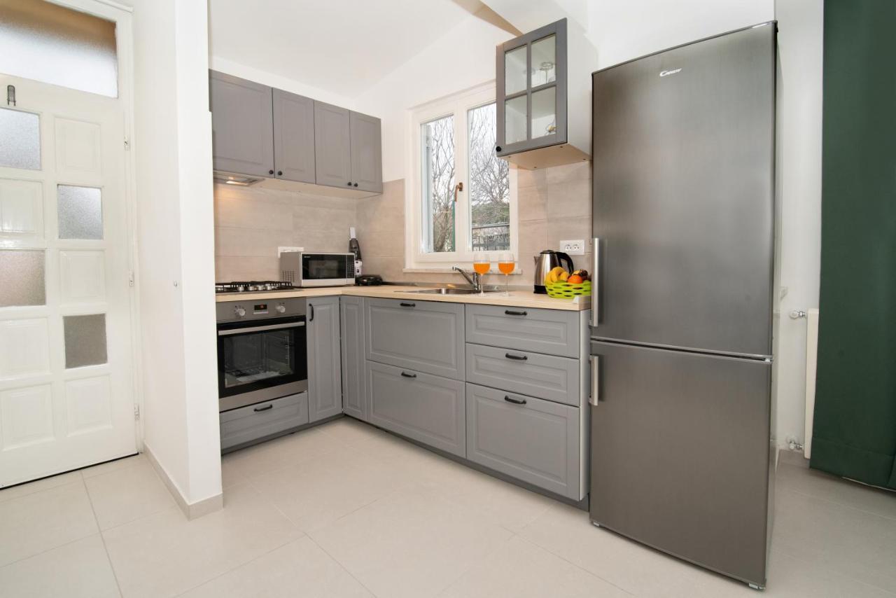 Four Modern Apartment'S At Antique Villa, Castropola 8, Pula, City Center Exterior foto