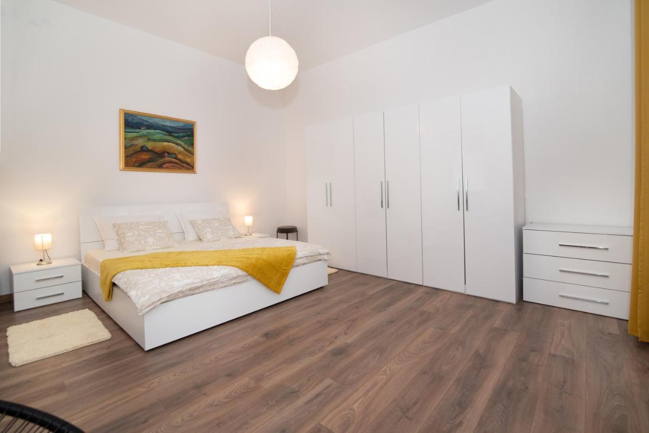 Four Modern Apartment'S At Antique Villa, Castropola 8, Pula, City Center Exterior foto