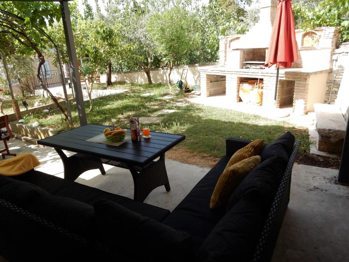 Four Modern Apartment'S At Antique Villa, Castropola 8, Pula, City Center Exterior foto